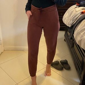 Aritzia Tna
COZYAF Sweatpant